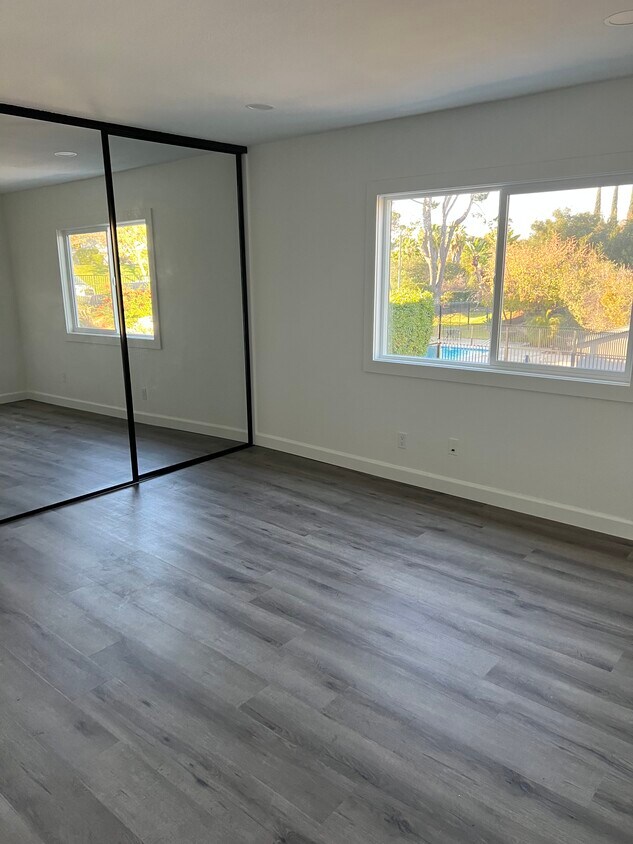 Building Photo - 1104 Cleghorn Dr