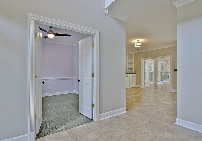 Building Photo - 129 Santolina Park