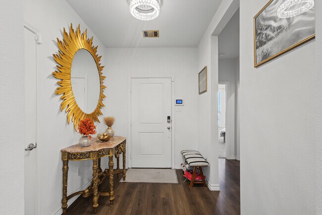 Foto del edificio - Room in Single Family Home on Gallop Dr