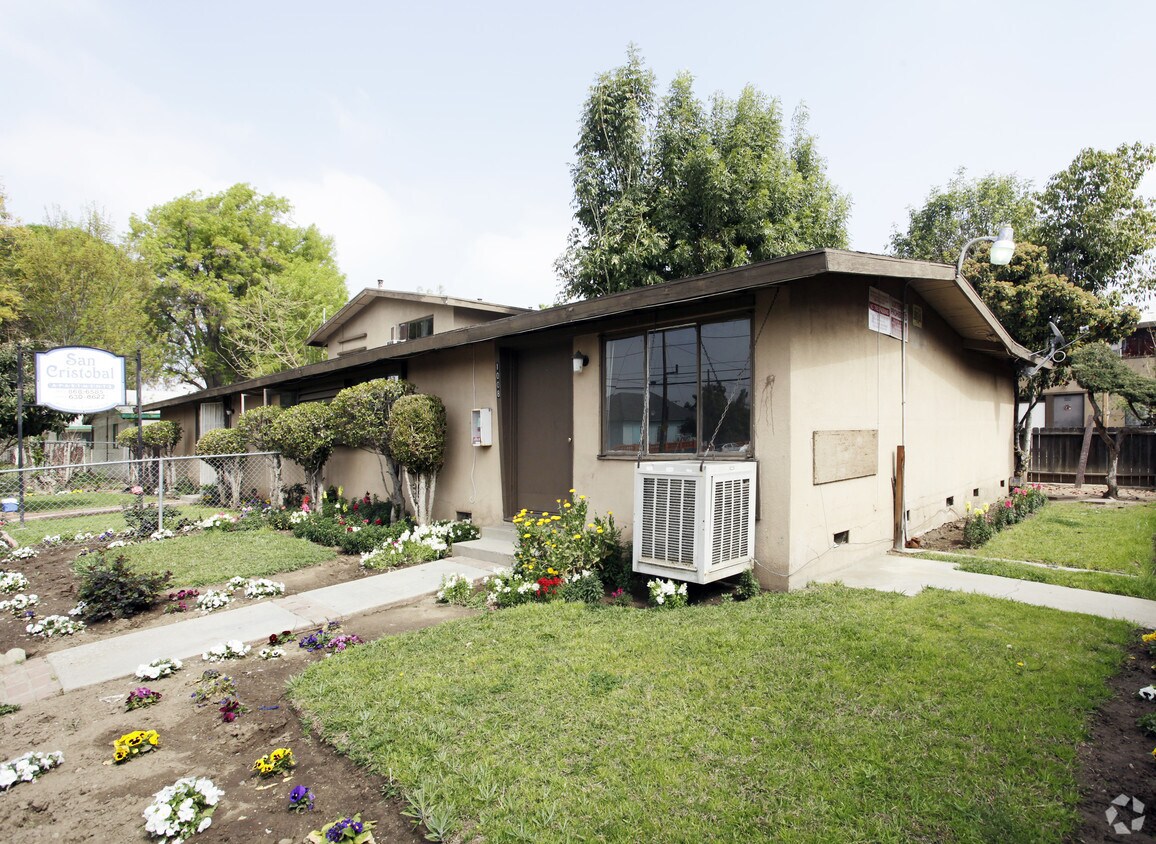 Primary Photo - San Cristobal Apartments