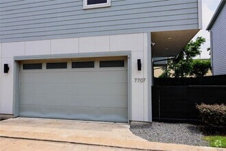 Building Photo - 7707 Jack Oak Ave