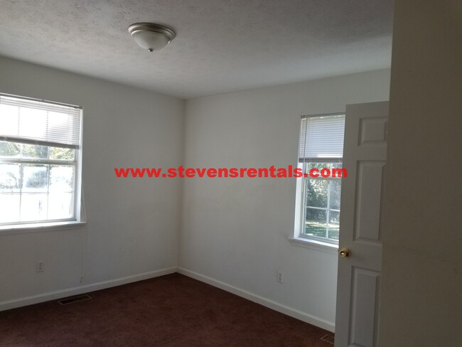 Building Photo - A Great Home for Your Family