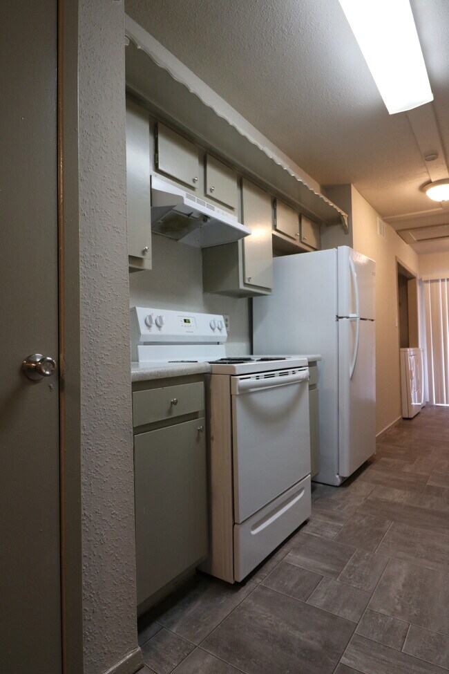 Foto del edificio - 6200 W Tidwell Rd