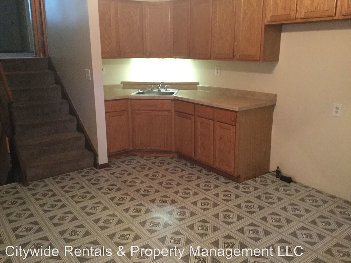 Primary Photo - 3 br, 1.5 bath Apartment - 8911-B N. 95th St.