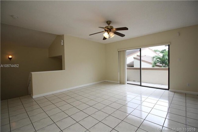 Building Photo - 10909 SW 113th Pl