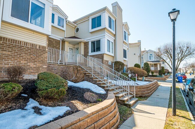 Foto del edificio - 2604 Madaline Dr