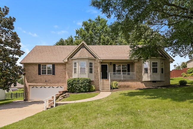 Building Photo - 165 Brookview Cir