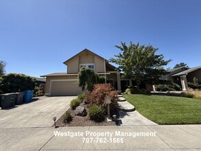 Building Photo - 1604 Cerro Sonoma Cir