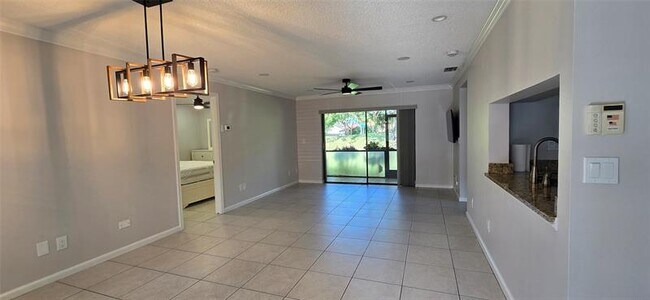 Foto del edificio - 9611 NW 4th St