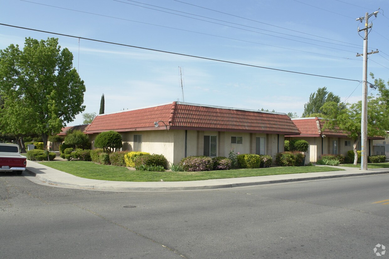 Foto del edificio - 14711 W Kearney Blvd