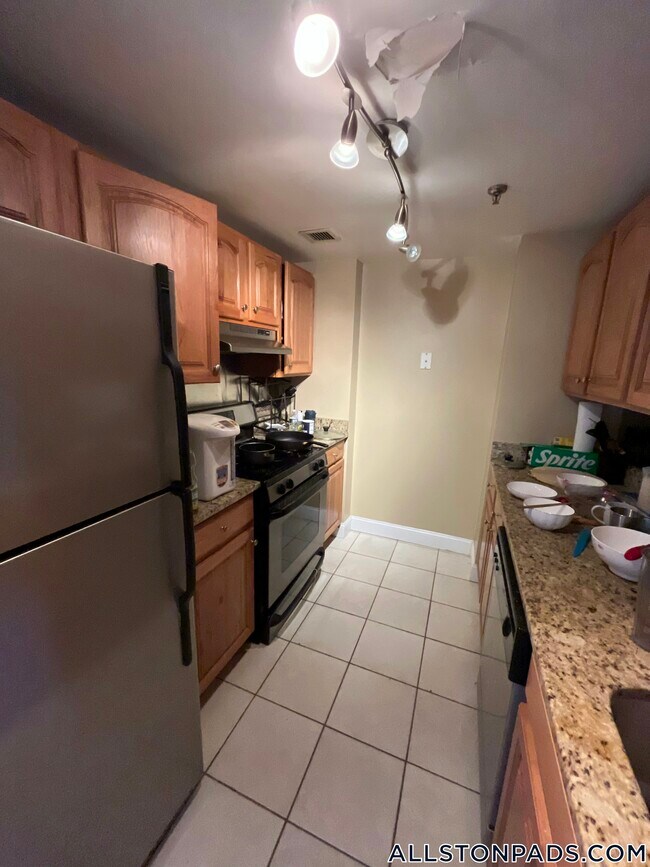 Foto del edificio - 15 N Beacon St