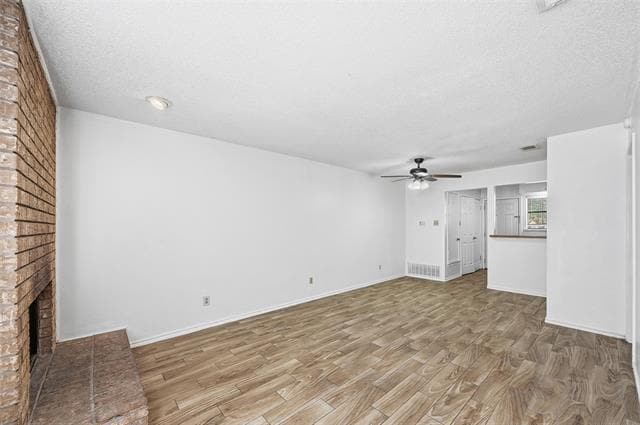 Foto del edificio - 2710 Wimbledon Ct