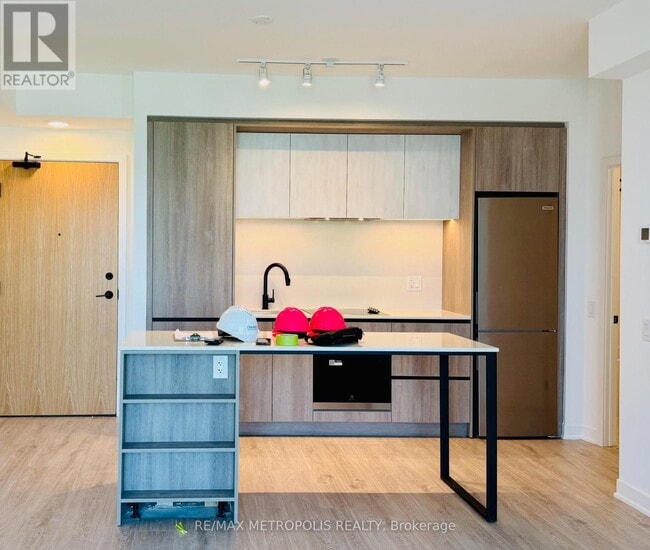 Building Photo - 2495 Eglinton Ave W