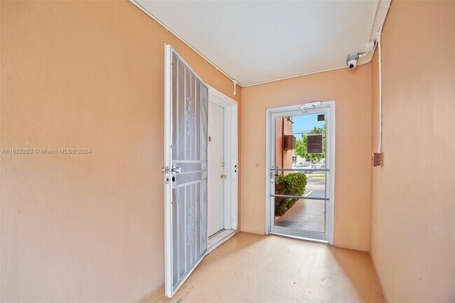 Building Photo - 3881 W Flagler St