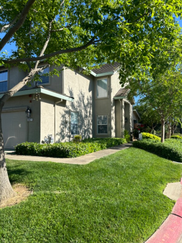 Primary Photo - 847 Polar Bear Cir