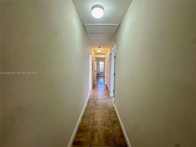 Foto del edificio - 2235 Farragut St