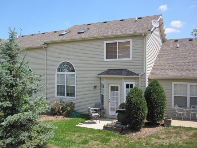 Foto del edificio - 54 Rolling Oaks Rd
