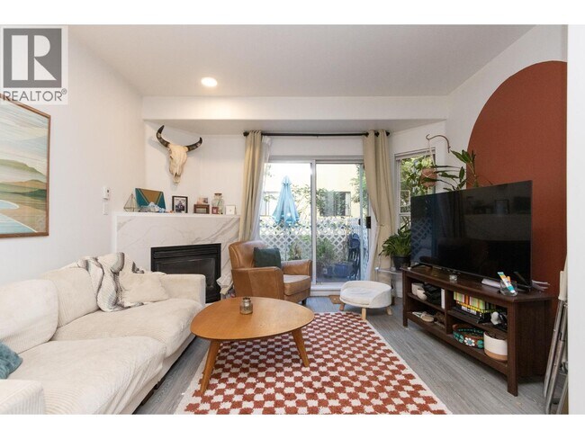 Photo du bâtiment - 177 5th St W