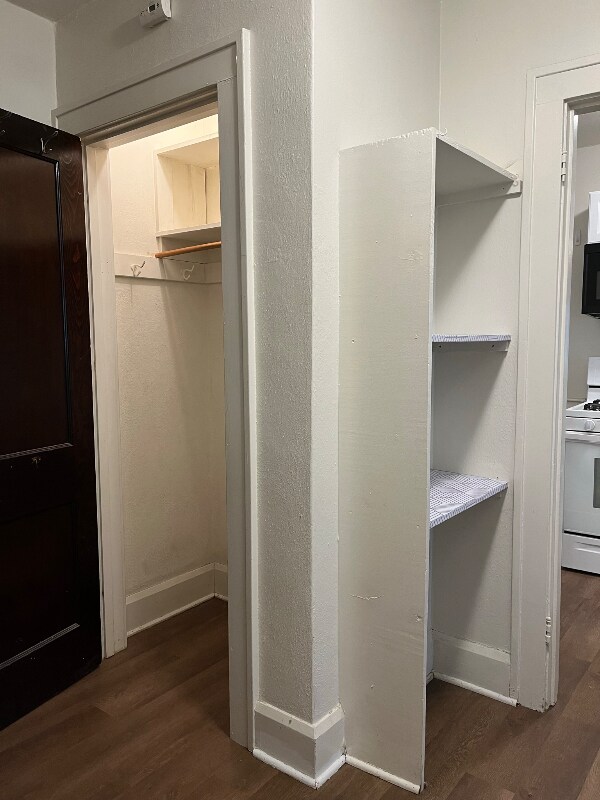 2303 Melrose St Unit 2, Rockford, IL 61103 Apartment for Rent in