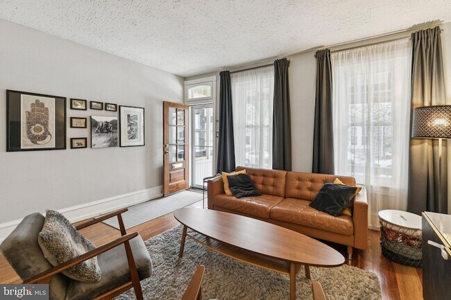 Foto del edificio - 4353 Freeland Ave
