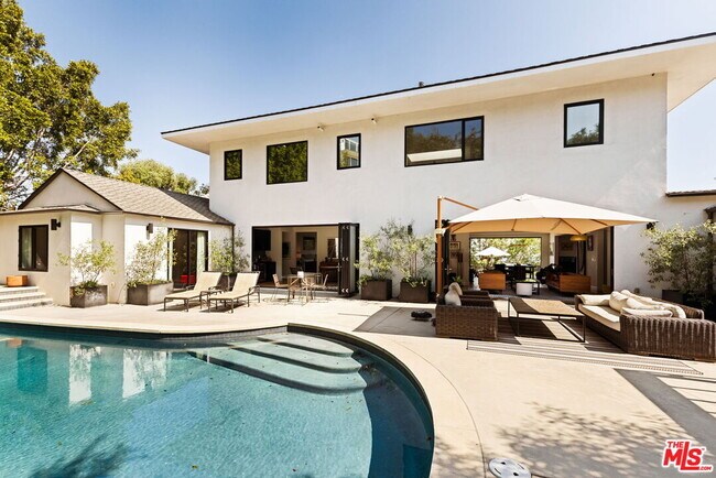 Foto del edificio - 4301 Cromwell Ave
