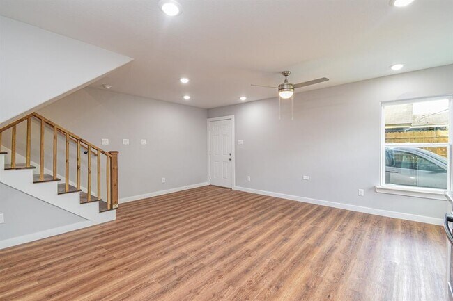 Foto del edificio - 7954 Nashville St