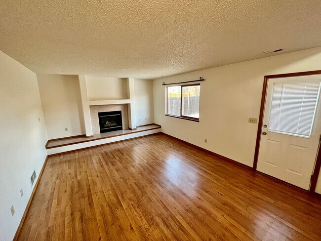 Foto del edificio - Beautiful 3 Bedroom Home in Sundown