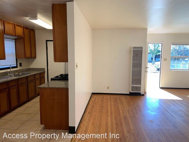 Building Photo - 2 br, 1 bath House - 1209 Stonington Ave.