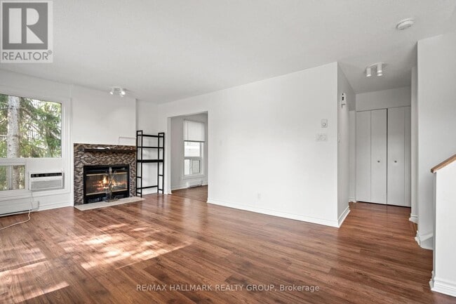 Photo du bâtiment - 311 Presland Rd