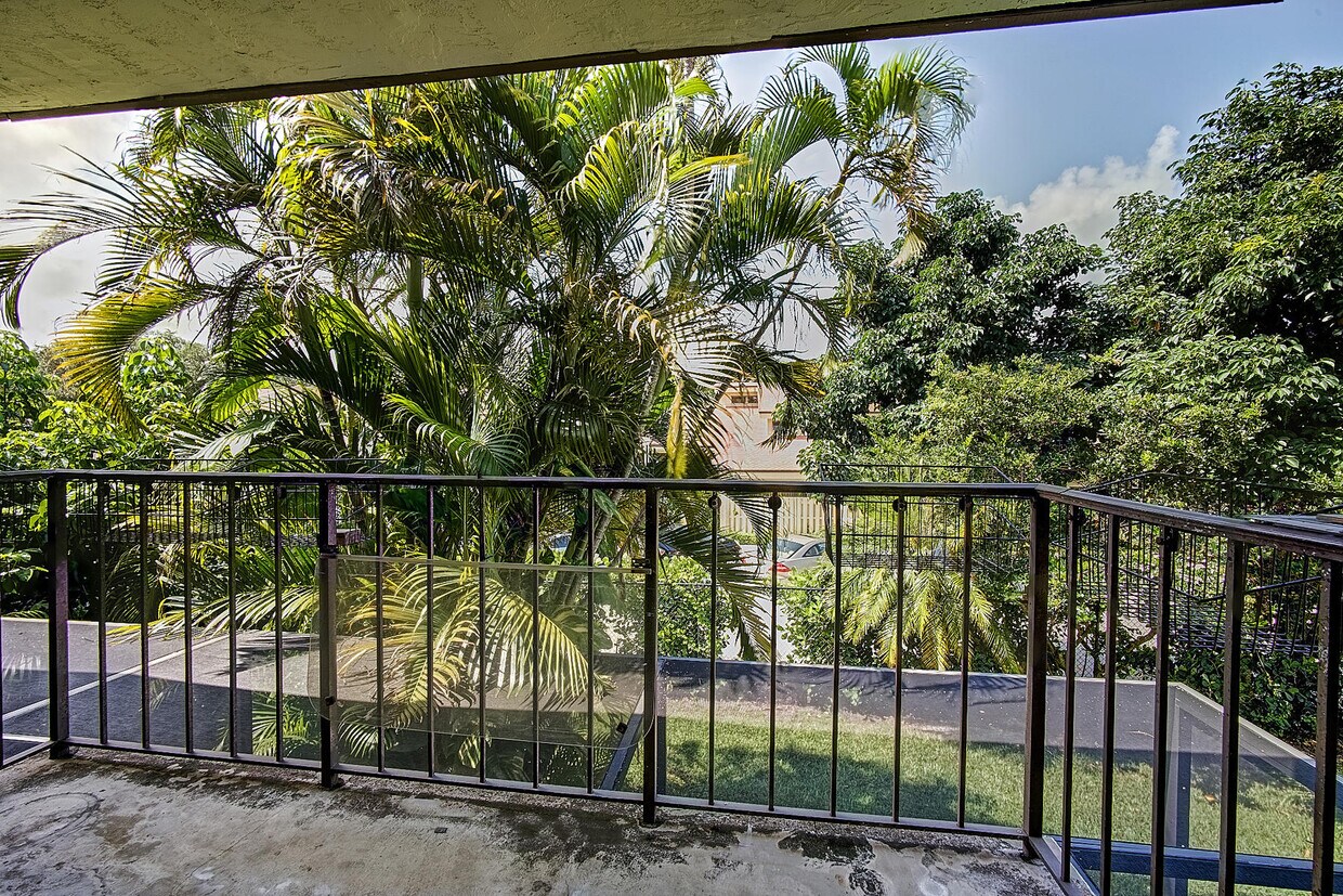 Foto principal - 825 NW 13th St