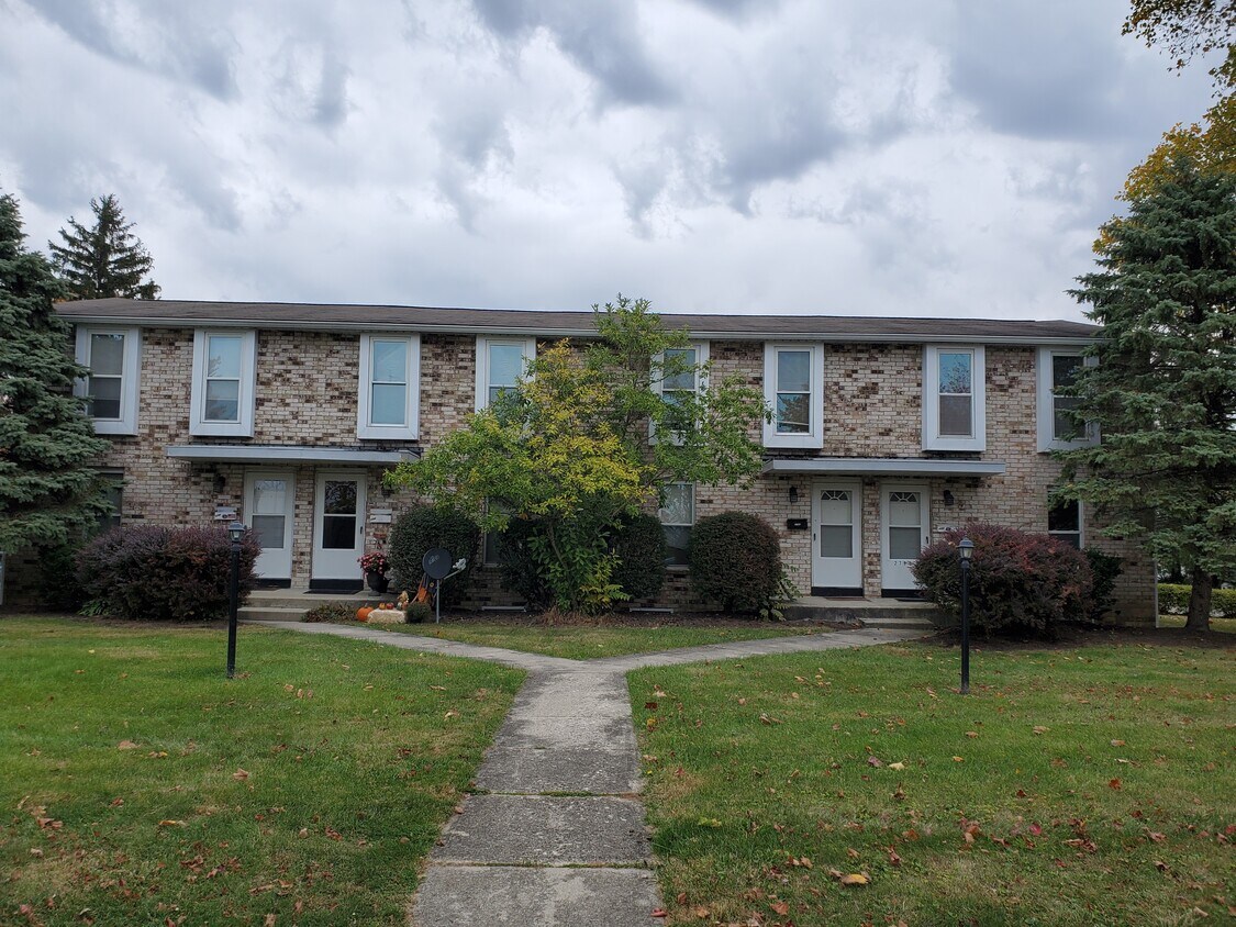 2790 Mt Holyoke Rd Unit 2790 Mt Holyoke Rd, Upper Arlington, OH 43221 Apartments in Upper