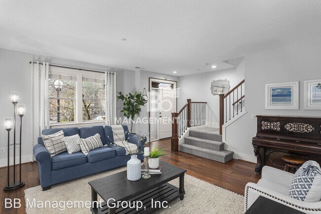 Foto del edificio - 3 br, 2.5 bath House - 10414 SW Taylor Street