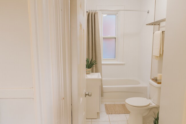 Photo du bâtiment - 50 & 52 MacLaren