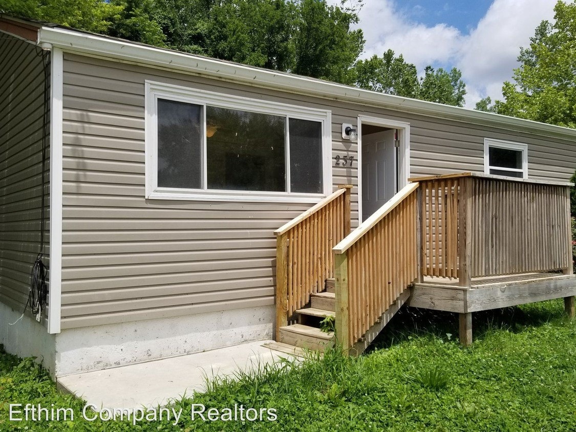 237239 Cool Valley Dr, Fenton, MO 63026 Room for Rent in Fenton, MO