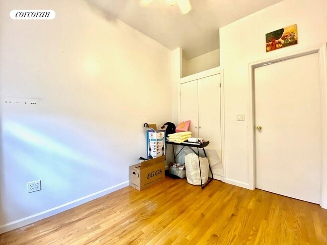 Building Photo - 313 W 114th St