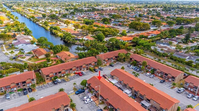 Foto del edificio - 1911 SW 107th Ave