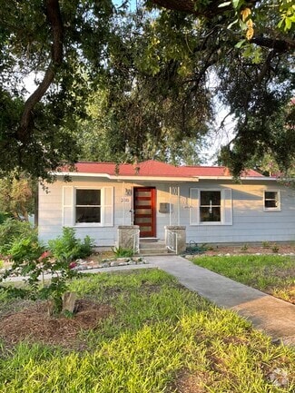 Building Photo - 210 Quentin Dr