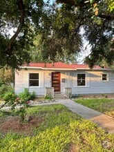 Building Photo - 210 Quentin Dr
