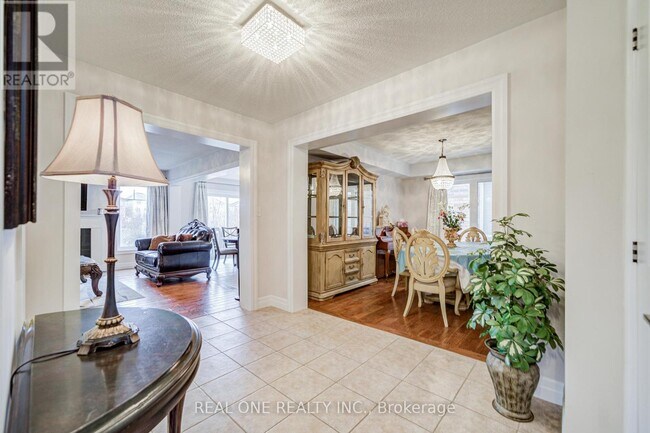 Photo du bâtiment - 27 Cranston St