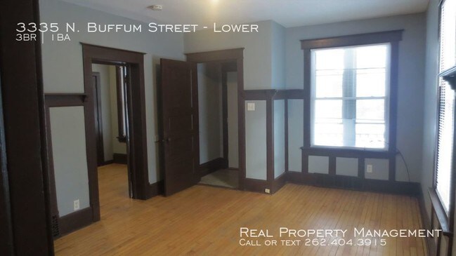 Foto del edificio - 3 Bedroom Lower Duplex Available Now!