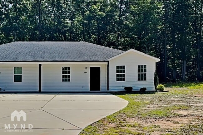 Building Photo - 3284 Anderson Mountain Rd