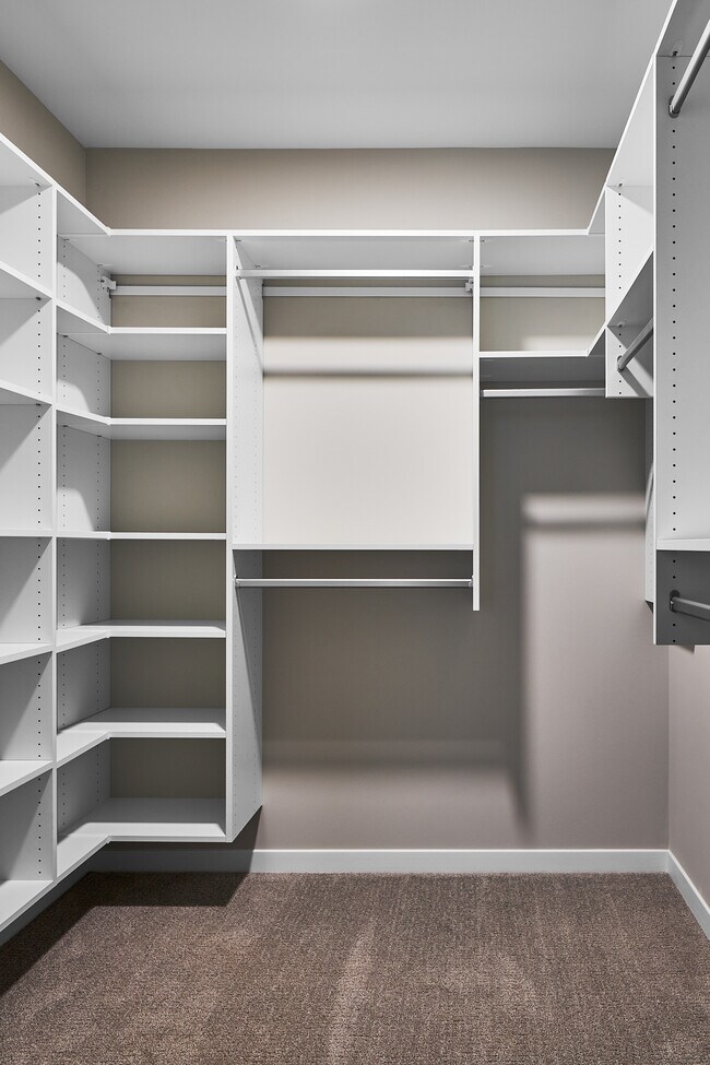 Foto del edificio - 2630 N Hackett Ave