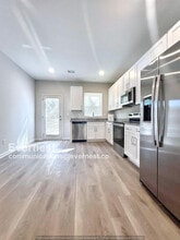 Building Photo - 25 East St