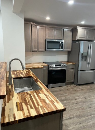 Foto del edificio - Luxury 4BR Home Near U of R & Strong Hospital