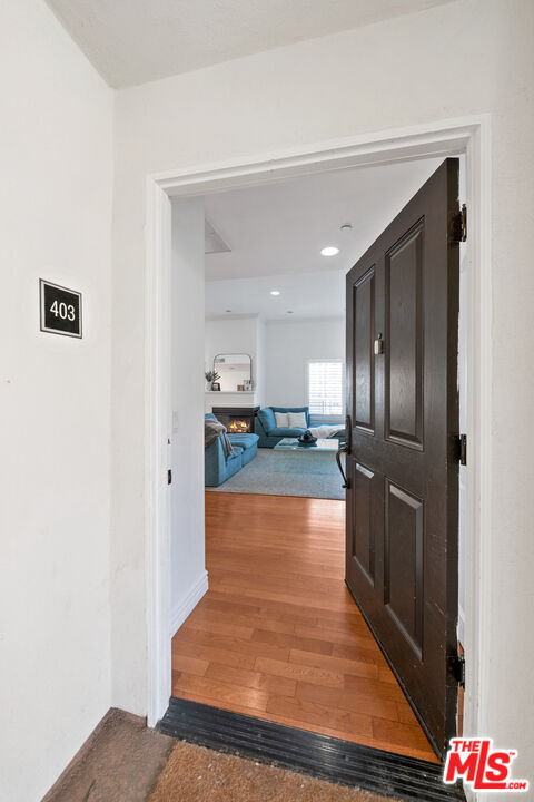 Foto del edificio - 1135 Rexford Dr