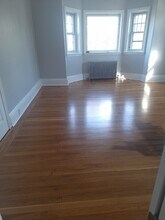 Building Photo - 49 Byron St Building Photo - 49 Byron St