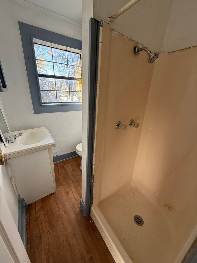 Foto del edificio - 1907 S H St