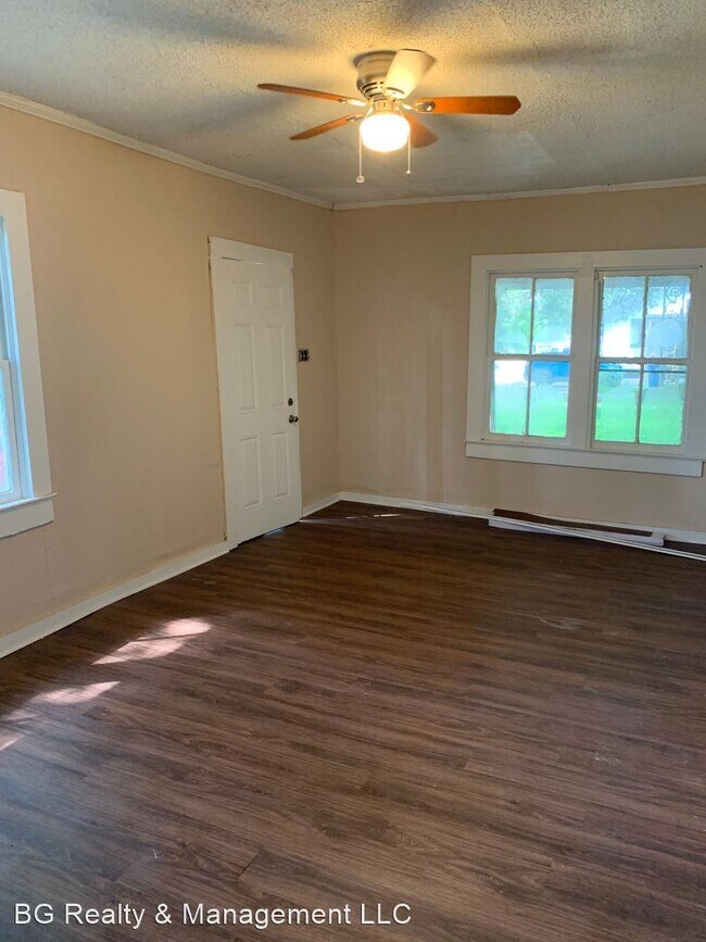 Building Photo - 2 br, 2 bath House - 217 Laurel Street