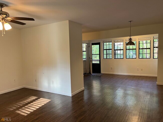 Building Photo - 2941 Caldwell Rd