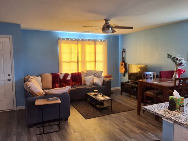 Foto del edificio - Cozy 3 Bed, 2 Bath House In Vine Grove, KY